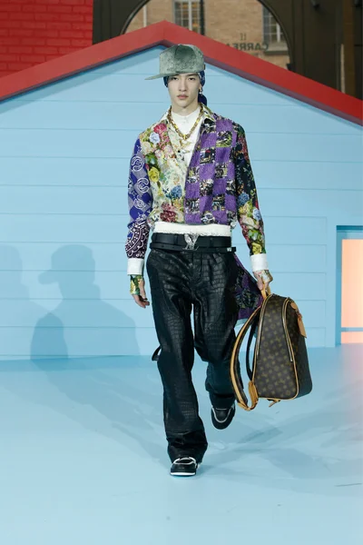 Look 61